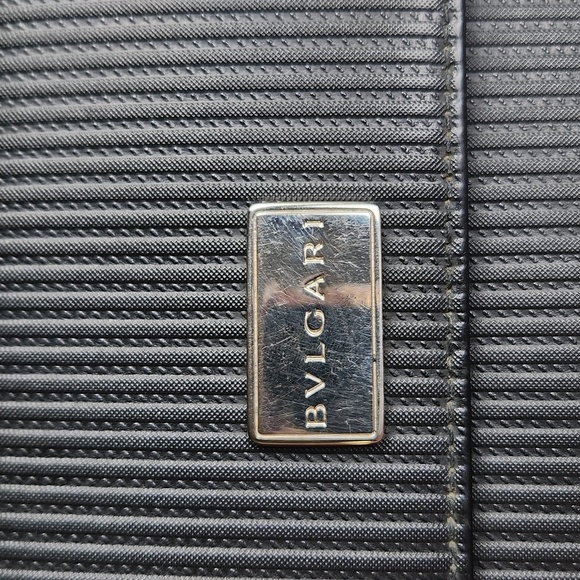 Bvlgari Long Snap Wallet - GUC - Picture 4 of 16
